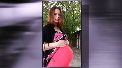 woman pregnant for 3 years.